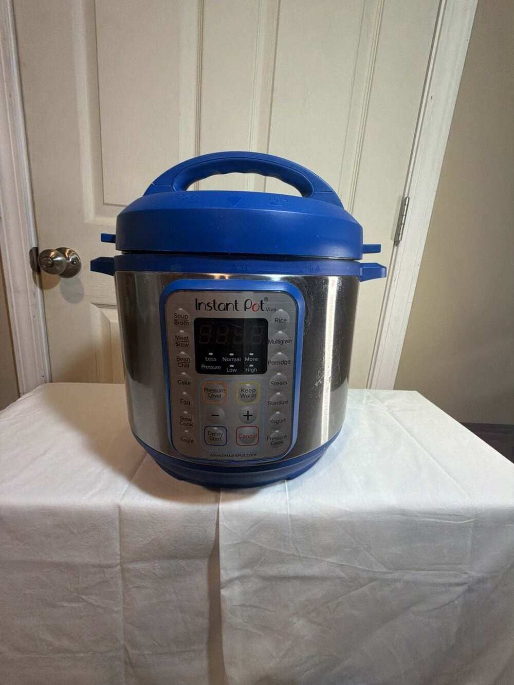 Instant Pot Viva Pressure Cooker Blue Stainless Steel